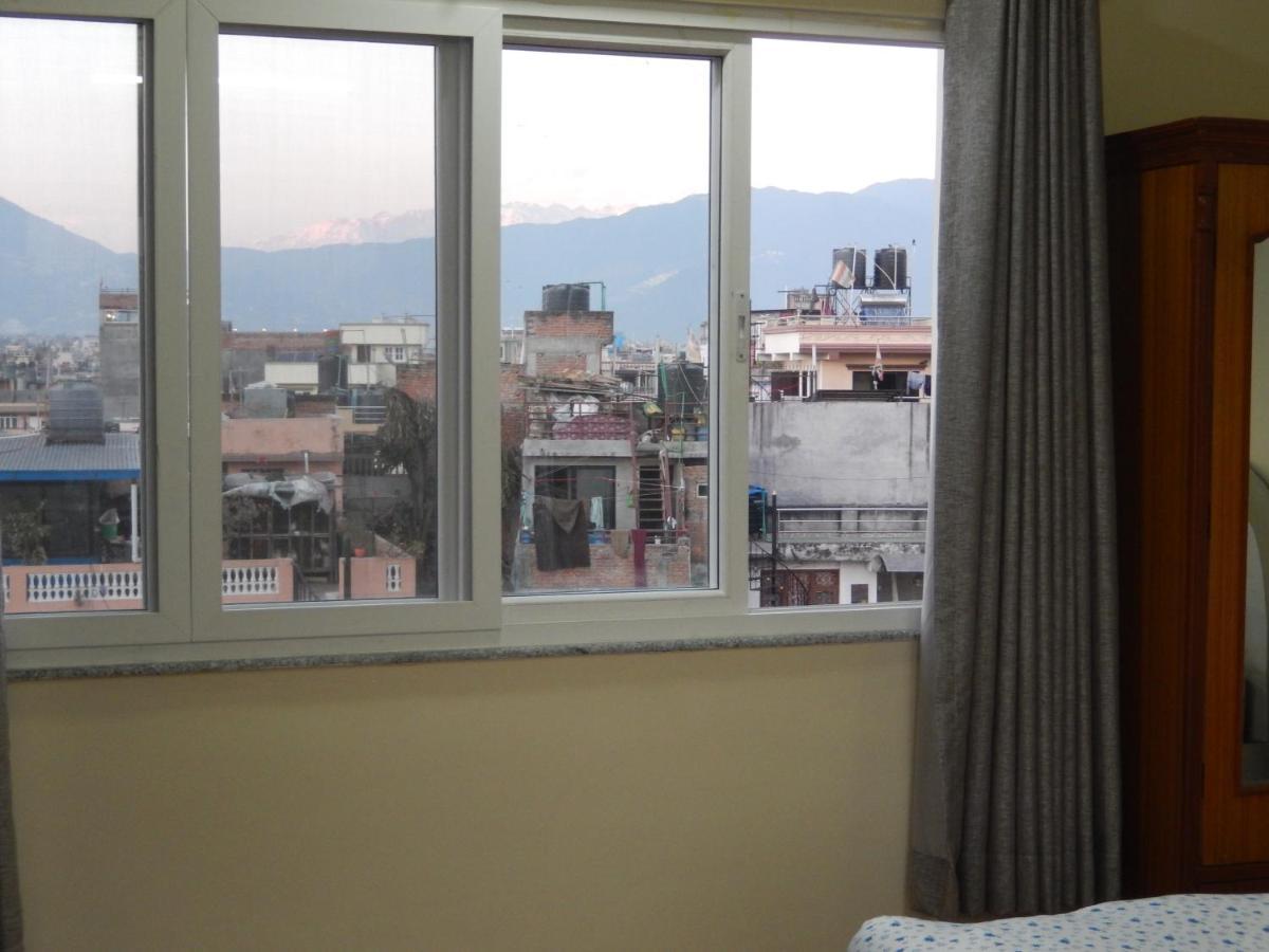 Shine Homestay Famille Francophone - Shine Home And Apartment Katmandu Zewnętrze zdjęcie