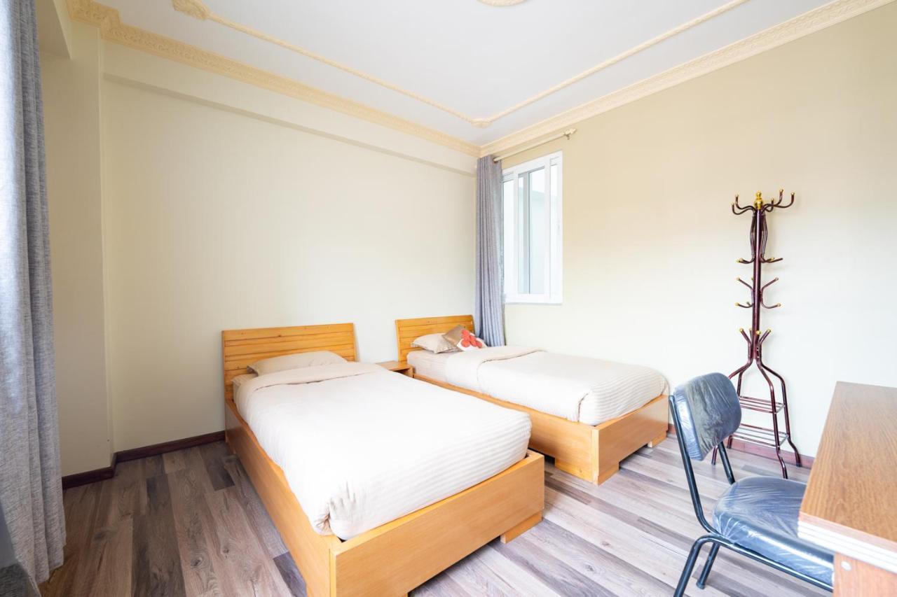 Shine Homestay Famille Francophone - Shine Home And Apartment Katmandu Zewnętrze zdjęcie