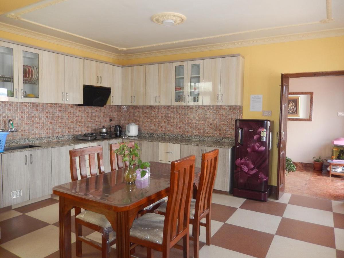 Shine Homestay Famille Francophone - Shine Home And Apartment Katmandu Zewnętrze zdjęcie