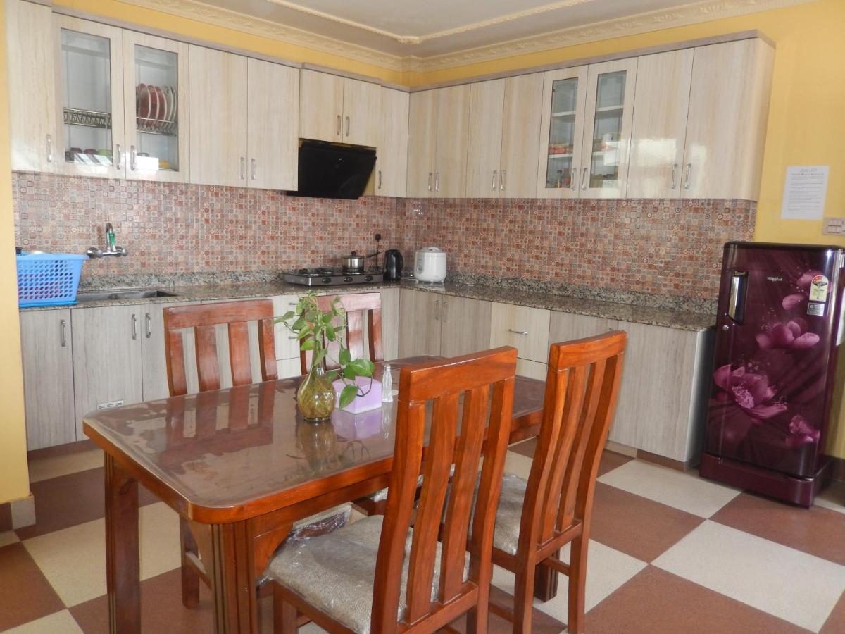 Shine Homestay Famille Francophone - Shine Home And Apartment Katmandu Zewnętrze zdjęcie
