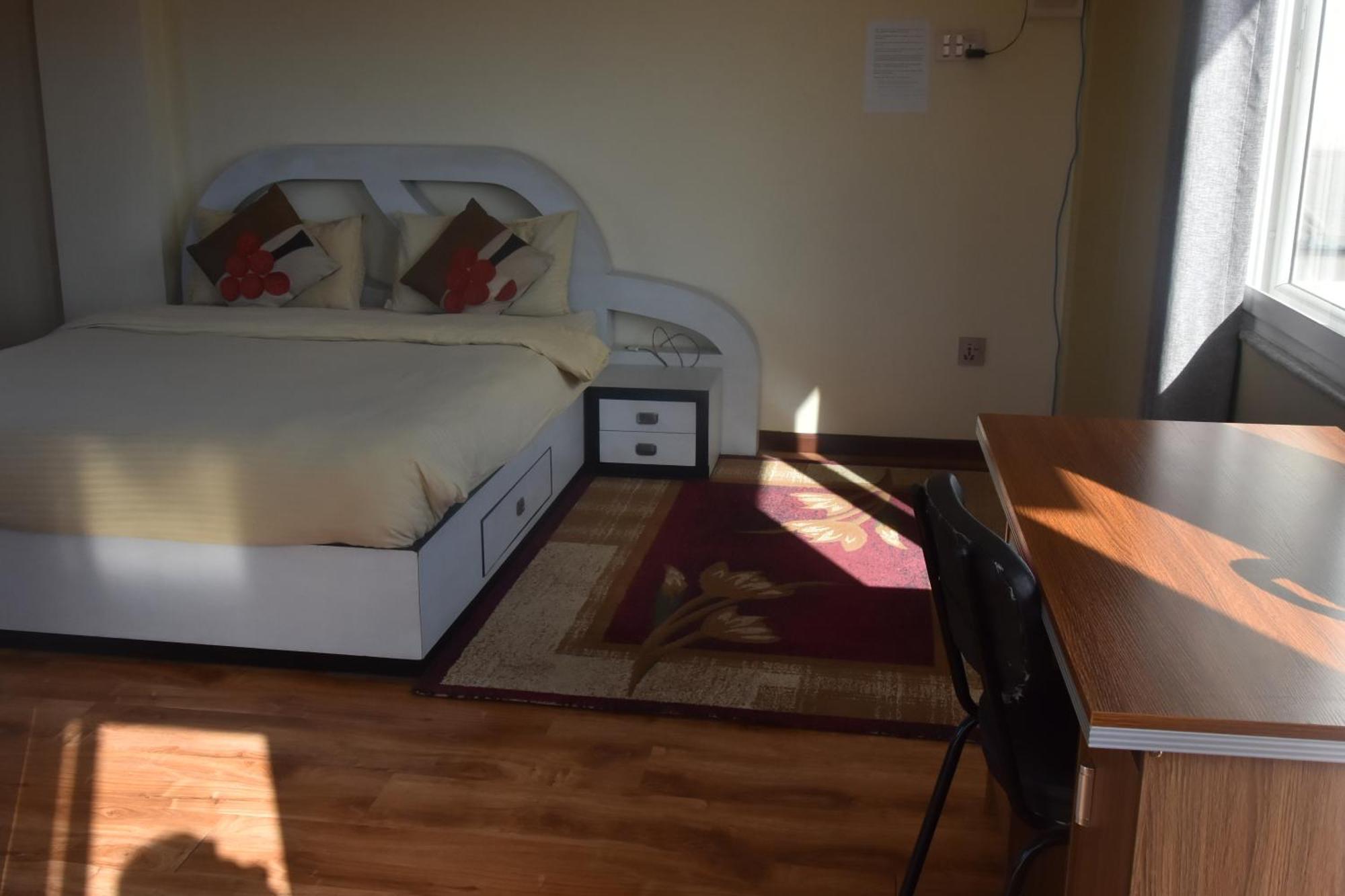 Shine Homestay Famille Francophone - Shine Home And Apartment Katmandu Zewnętrze zdjęcie