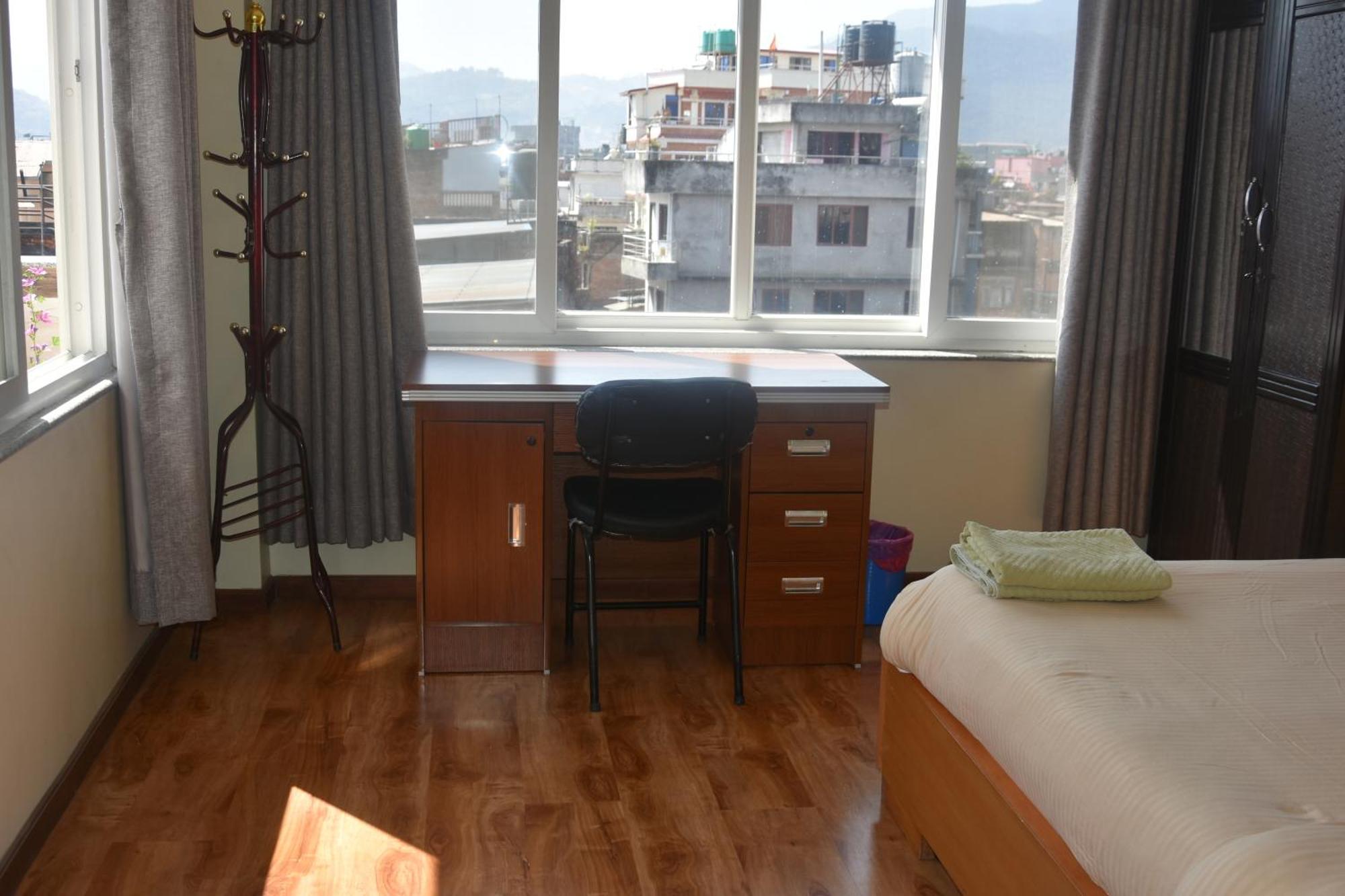 Shine Homestay Famille Francophone - Shine Home And Apartment Katmandu Zewnętrze zdjęcie
