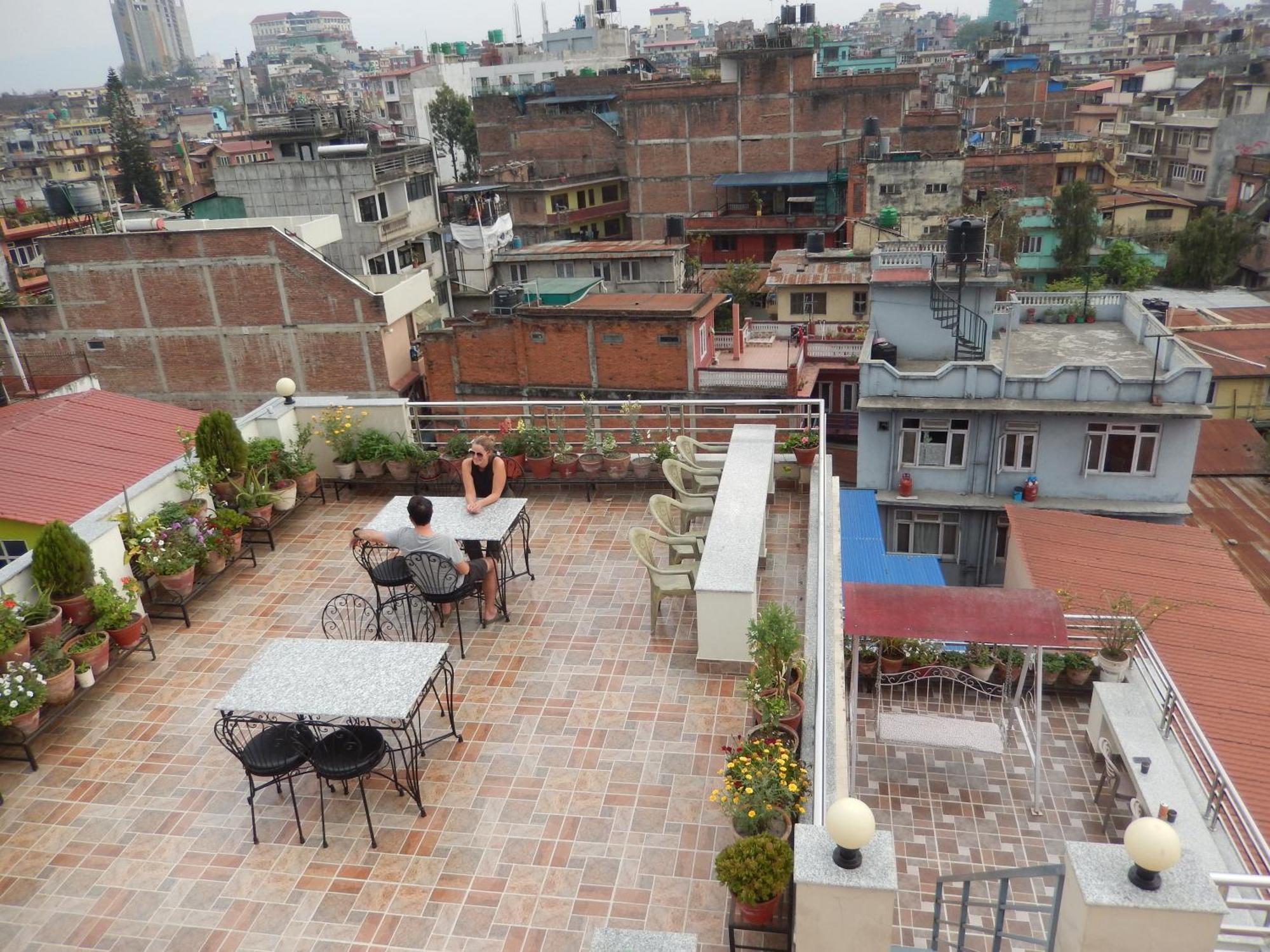 Shine Homestay Famille Francophone - Shine Home And Apartment Katmandu Zewnętrze zdjęcie