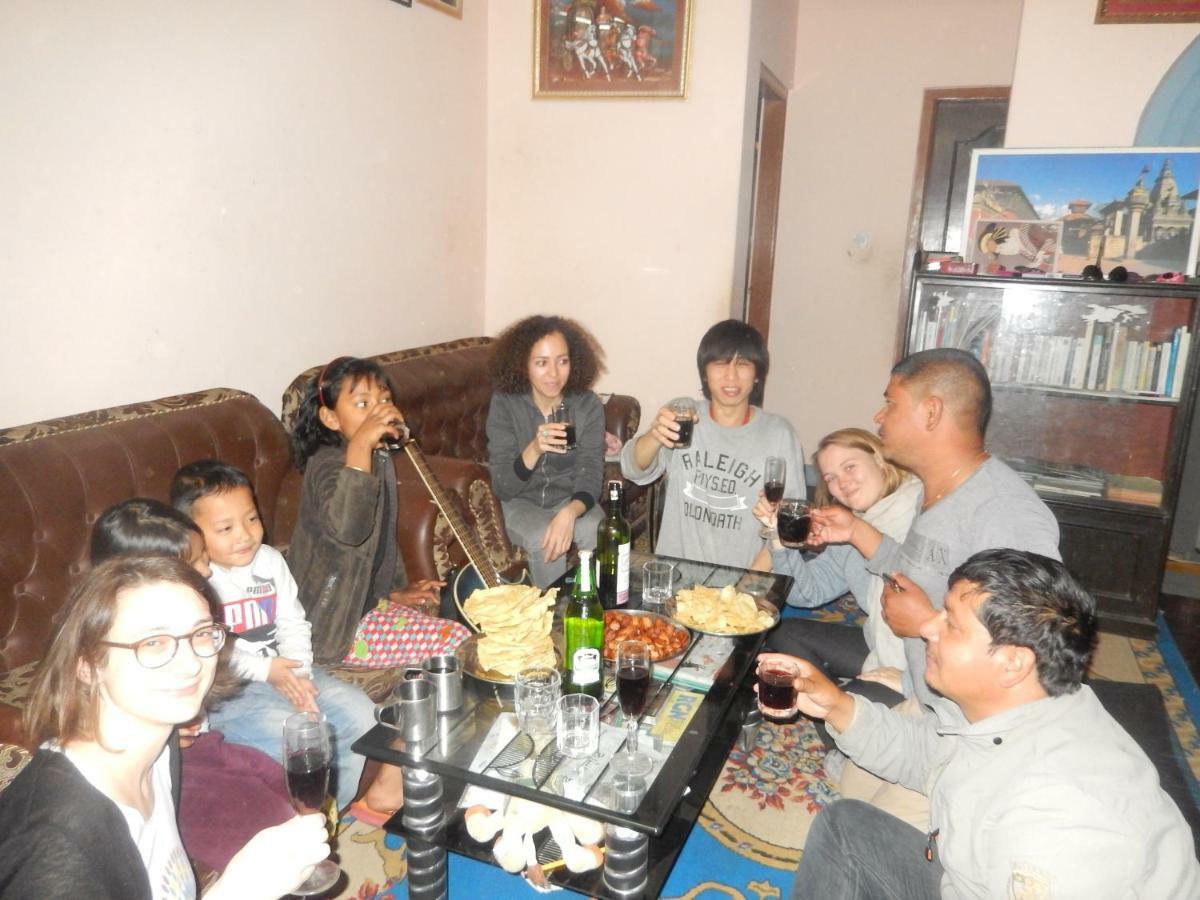 Shine Homestay Famille Francophone - Shine Home And Apartment Katmandu Zewnętrze zdjęcie