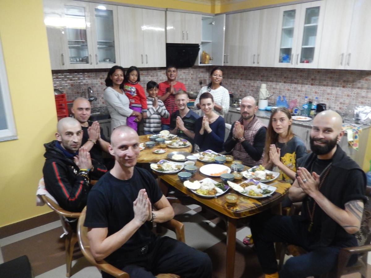 Shine Homestay Famille Francophone - Shine Home And Apartment Katmandu Zewnętrze zdjęcie